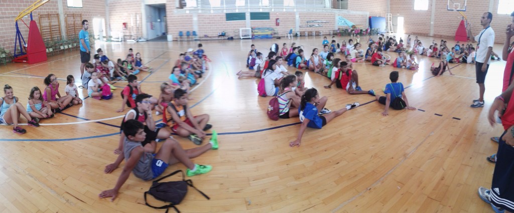 ESCUELA DE VERANO: Cerramos quincena con la fiesta del agua
