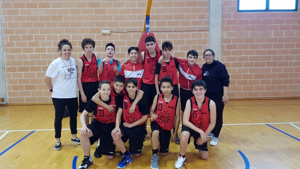 Gran temporada del infantil masculino de basket Cafetería Ecus Polanens